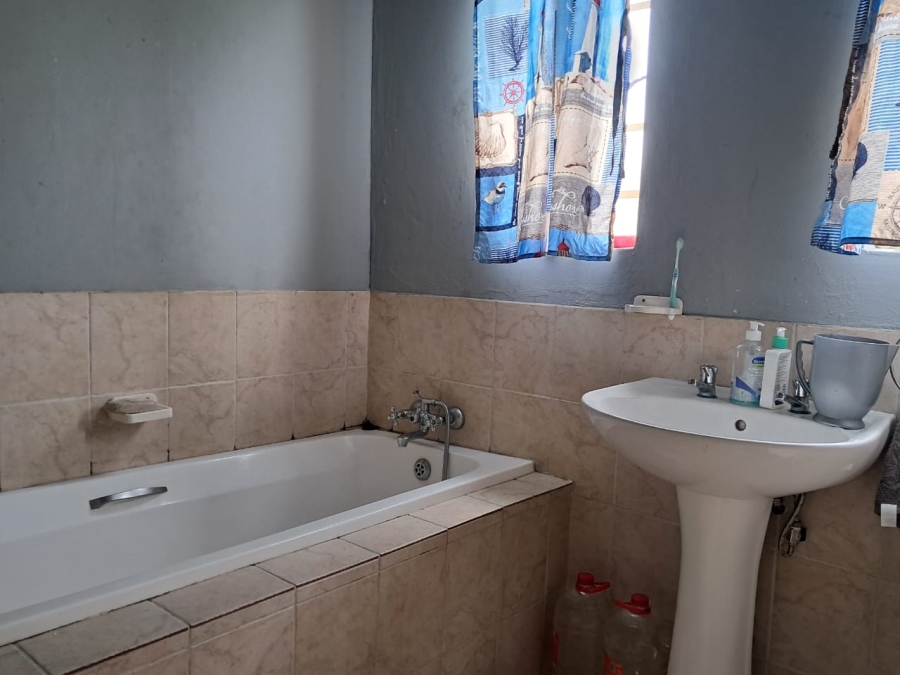 2 Bedroom Property for Sale in Cashan North West